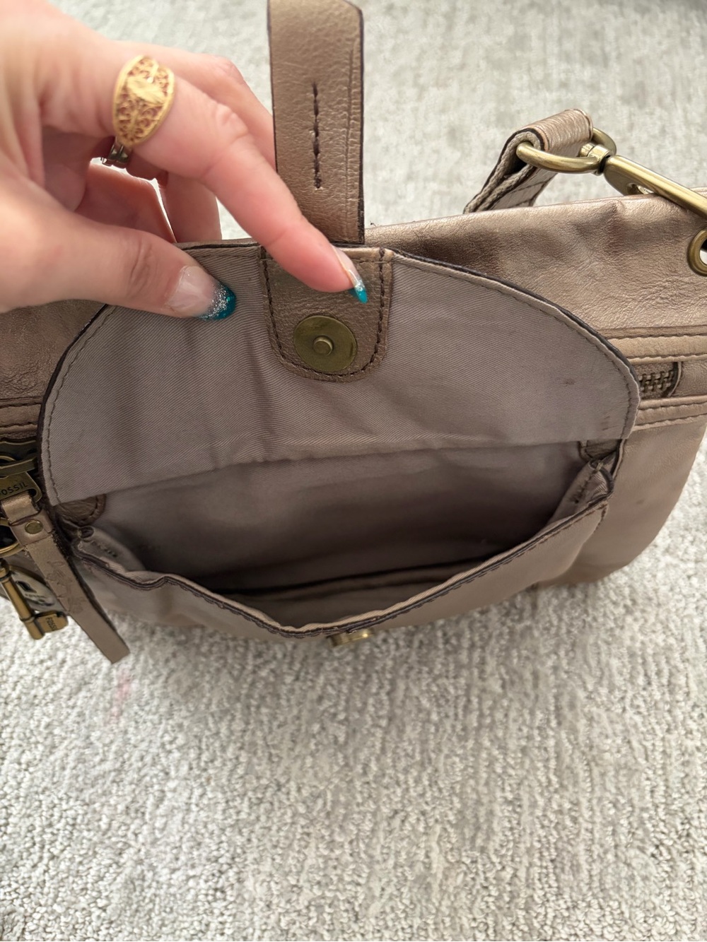 Fossil Taupe Leather Crossbody Bag - Picture 2 of 12